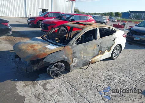 2020 Hyundai Elantra Value Edition z USA, uszkodzony, nr VIN 5NPD84LF8LH549230